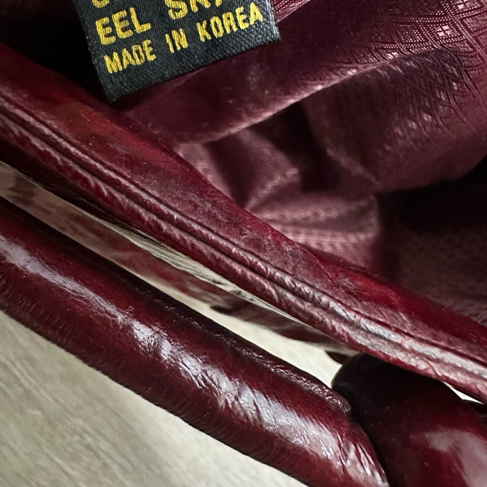VTG EEL Skin Burgundy Oxblood Red Leather Crossbody Bag - Picture 4 of 6